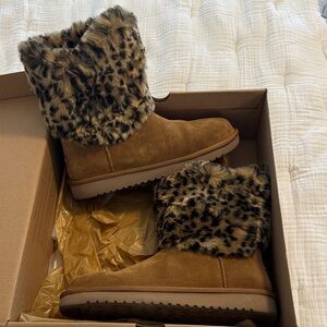 Koolaburra Chestnut Suede Ankle Boots with Leopard Fur Trim